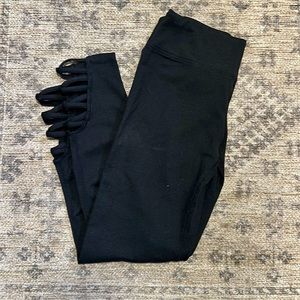Mono b capri leggings